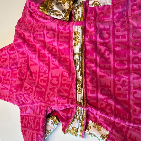 Versace robe - Picture 6 of 6